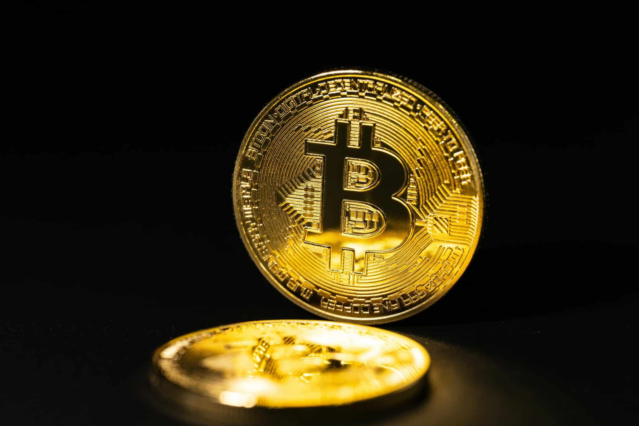 PropTech Trends: Leveraging AI and Blockchain for Efficient Transactions
