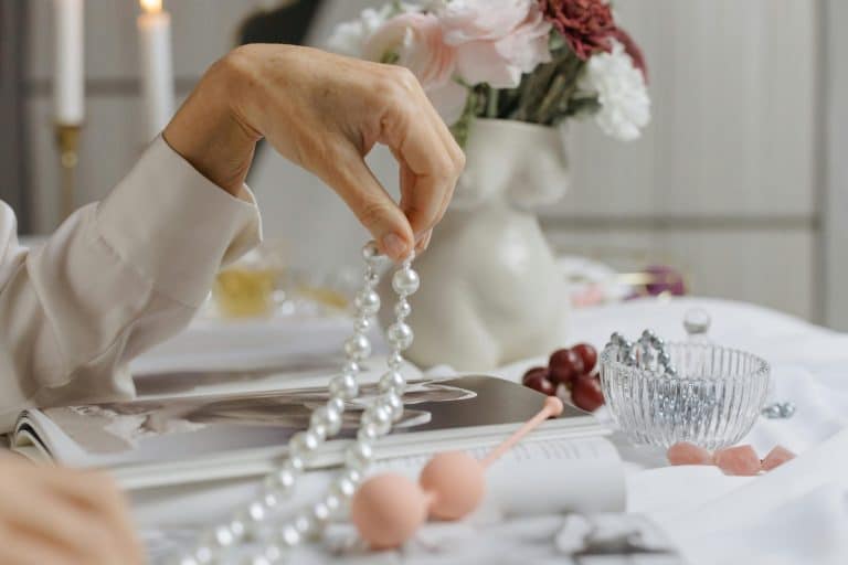 Lab-Grown Pearls 2.0: CRISPR-Edited Oysters Producing Geometric Gems