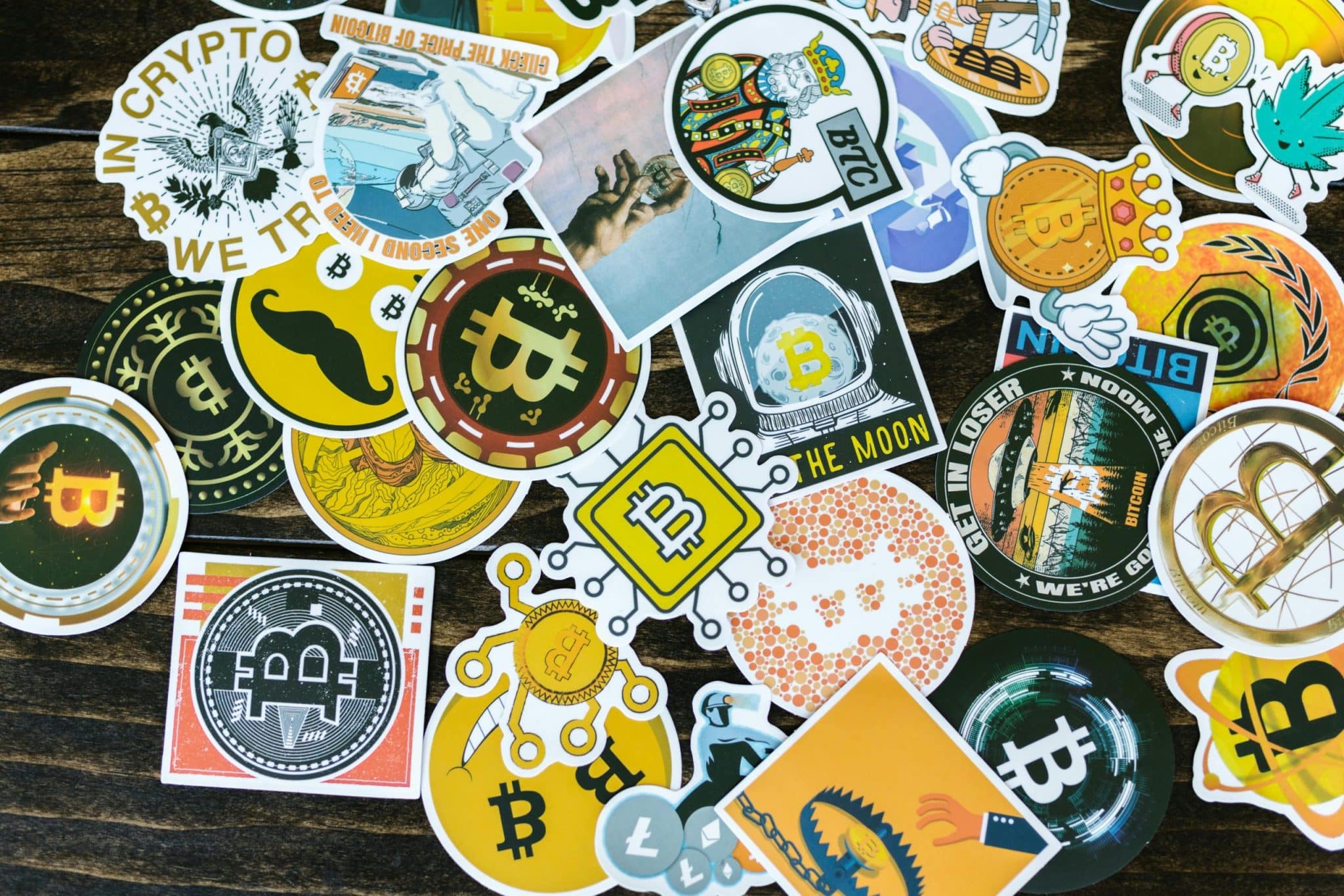 Blockchain Backpacking: Tokenized Reviews Rewarding Ethical Stays